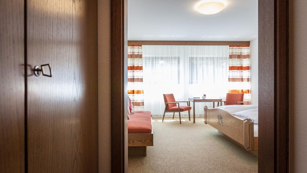 Gasthaus Zum Hirsch Ґутах Номер фото