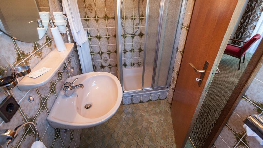 Gasthaus Zum Hirsch Ґутах Номер фото